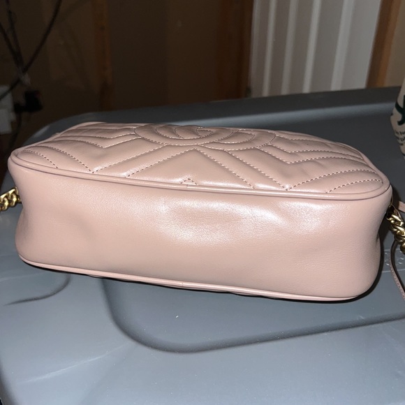 Gucci Marmont Small Shoulder Bag - Picture 6 of 7